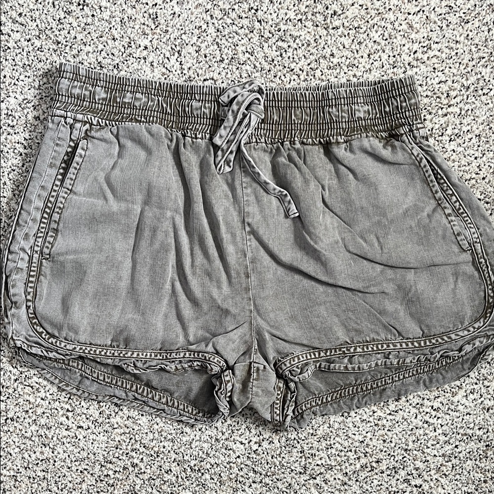 Thread & Supply  Shorts